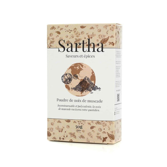 Noix de muscade indonésie en poudre Inde Sartha, boite carton 50g sur fond blanc